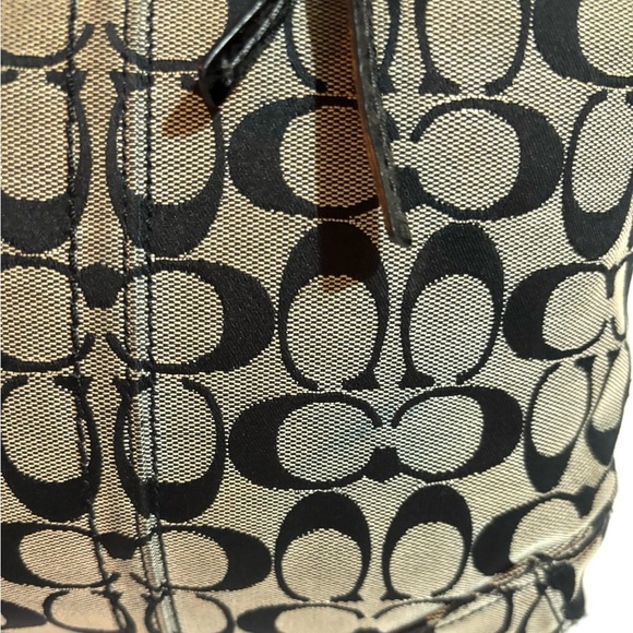 Coach CC signature print canvas Black and Tan crossbody Bag - Picture 4 of 6